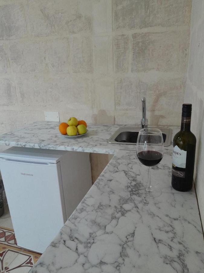 Limestone Sun Suites Sliema Zewnętrze zdjęcie